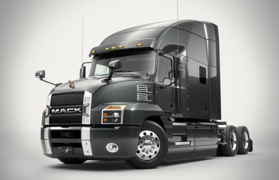  Mack Anthem 70-inch Stand Up Sleeper Cab 2018 года  (фото 12 из 18)